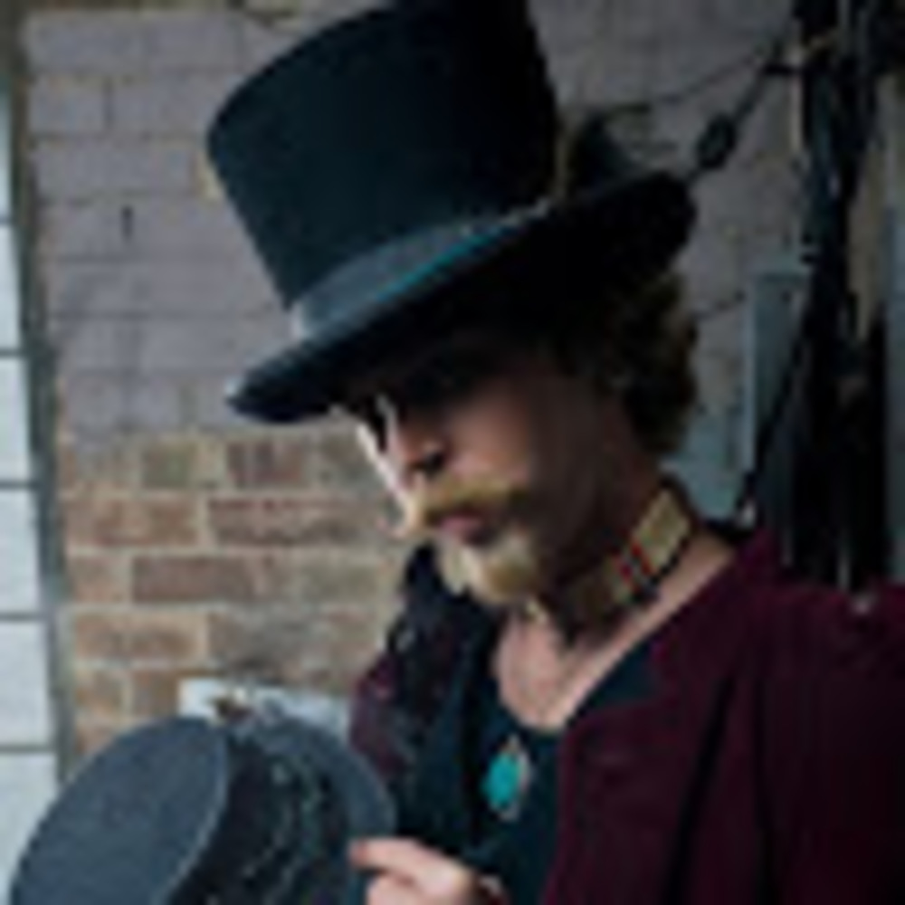 Meet your Posher, Garrett